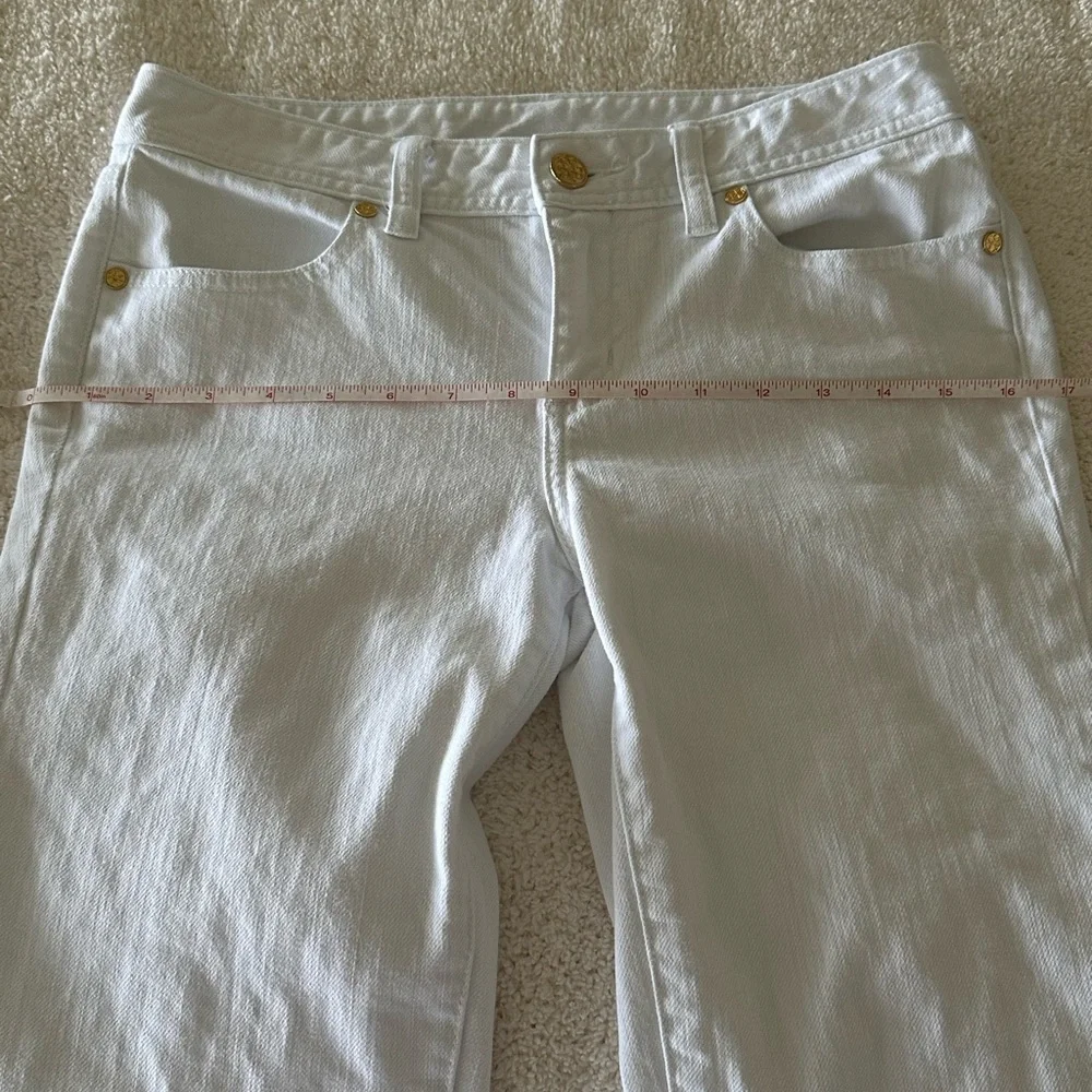 Tory Burch White Cropped denim with Orange Logo Tag size 26